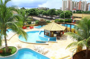 1403 APARTAMENTO 2 QUARTOS com banheira de hidromassagem privativa, bebidas liberadas nas piscinas e internet banda larga
